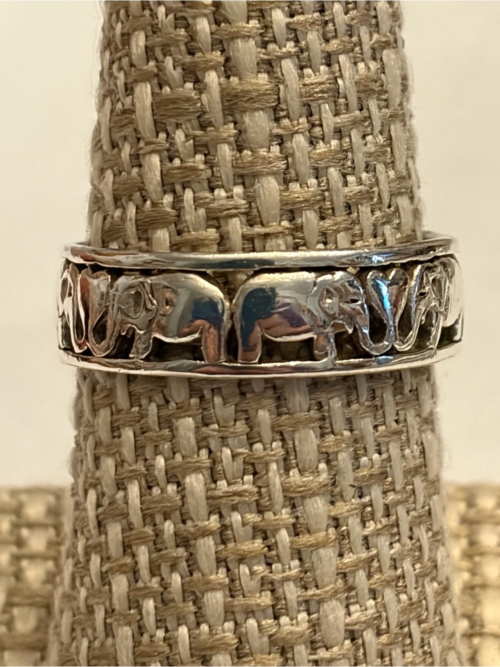 Elephant sterling Ring. Size 9